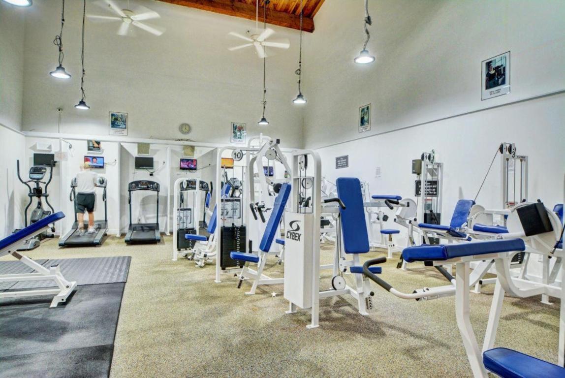 Apartamento Getaway - Ocean Beach, Tennis, Golf, Pool With Tiki Bar